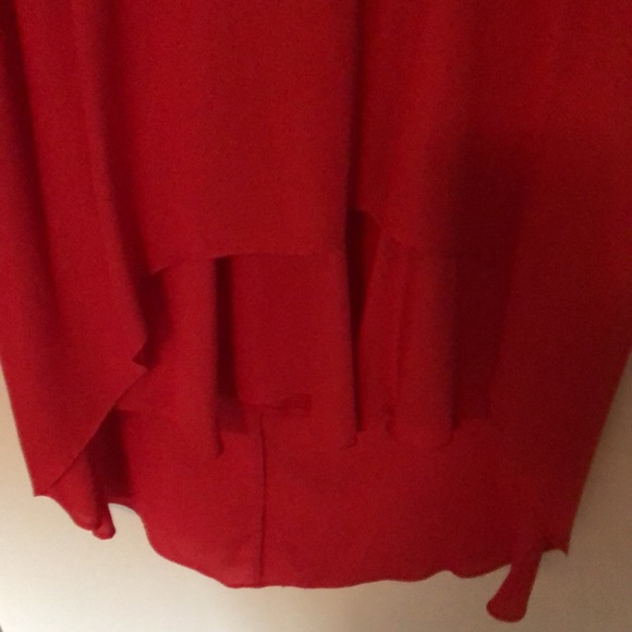 High low shift dress with pretty neckline - Picture 3 of 6